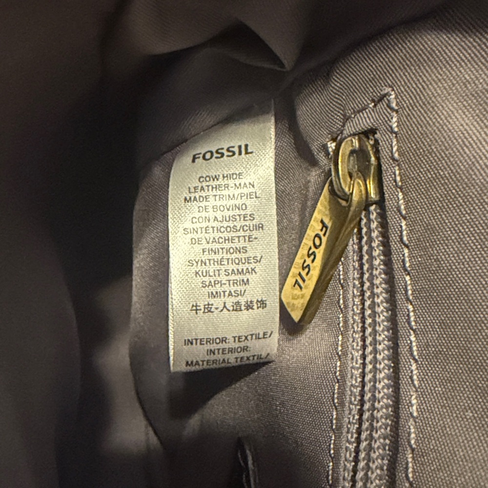 Fossil “Mandy” Small Leather Crossbody Bag - Picture 12 of 16